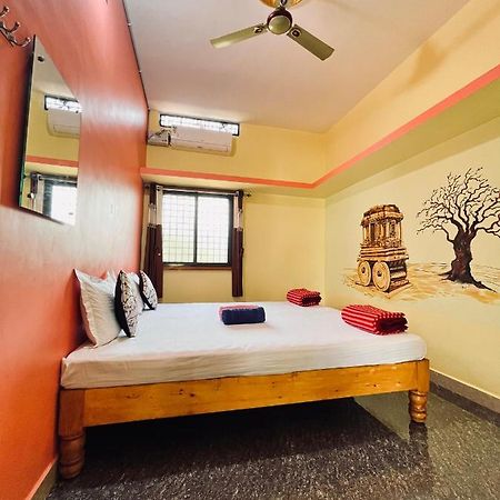 Vaibhav Home Stay Hampi Ngoại thất bức ảnh