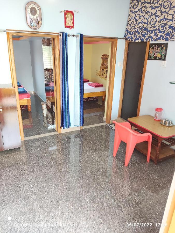 Vaibhav Home Stay Hampi Ngoại thất bức ảnh
