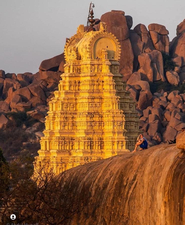 Vaibhav Home Stay Hampi Ngoại thất bức ảnh