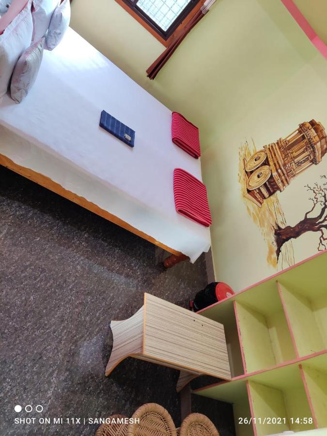 Vaibhav Home Stay Hampi Ngoại thất bức ảnh