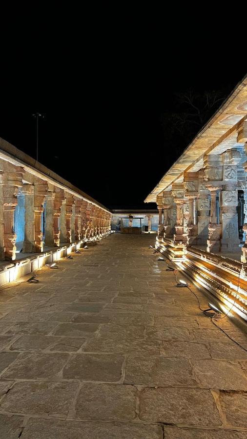 Vaibhav Home Stay Hampi Ngoại thất bức ảnh