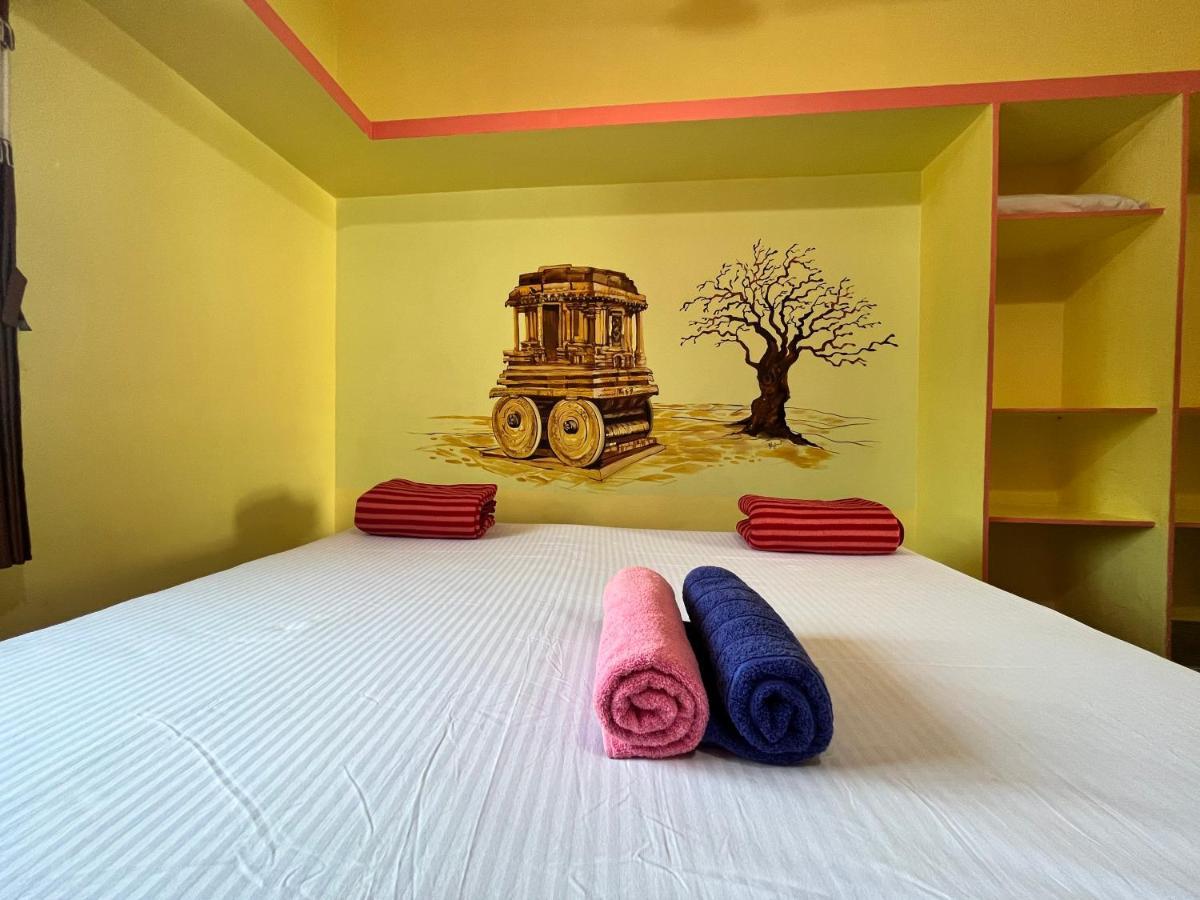 Vaibhav Home Stay Hampi Ngoại thất bức ảnh