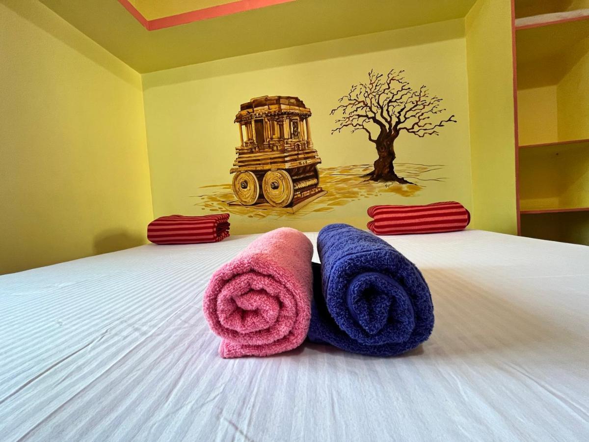 Vaibhav Home Stay Hampi Ngoại thất bức ảnh