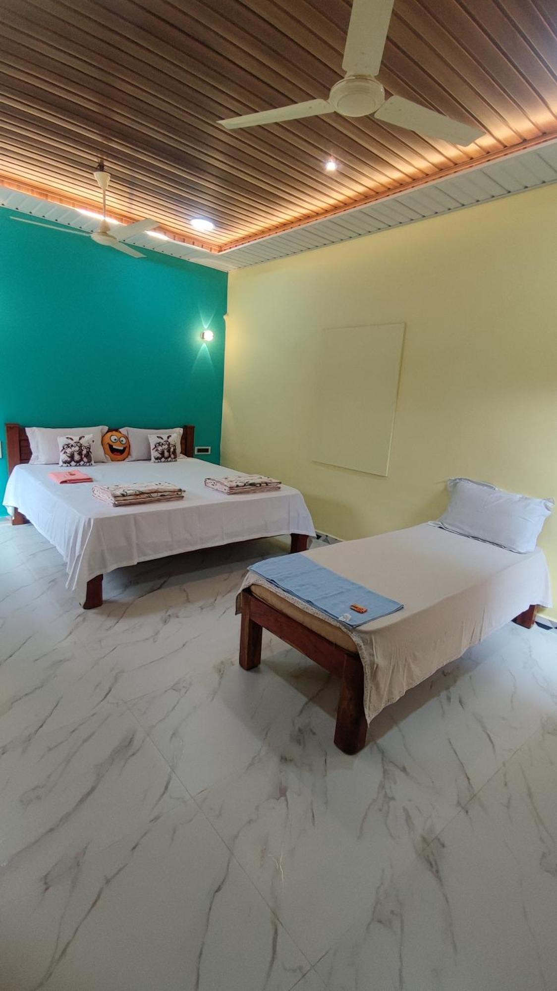 Vaibhav Home Stay Hampi Phòng bức ảnh