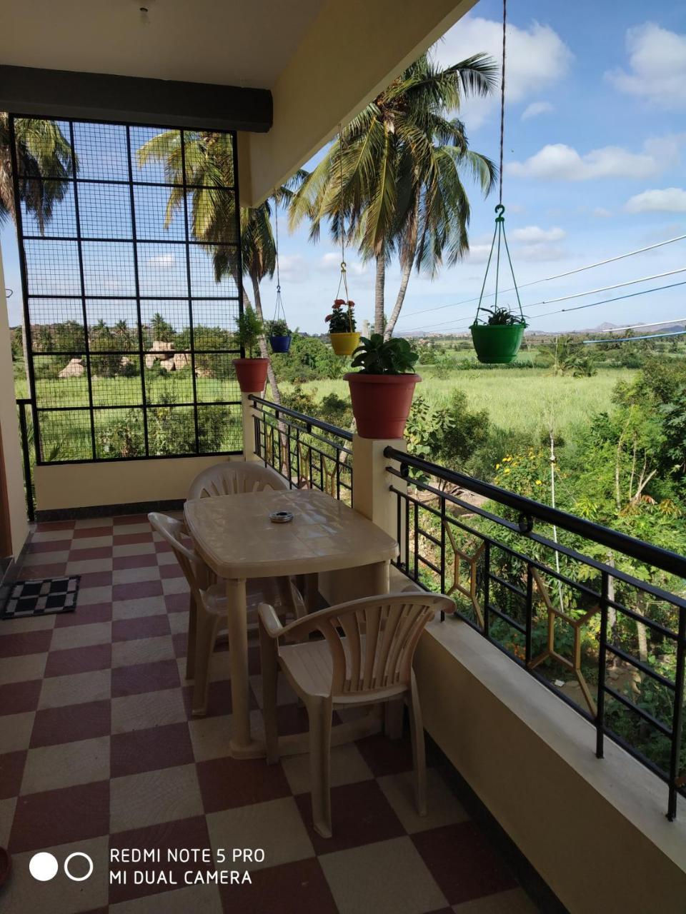 Vaibhav Home Stay Hampi Ngoại thất bức ảnh